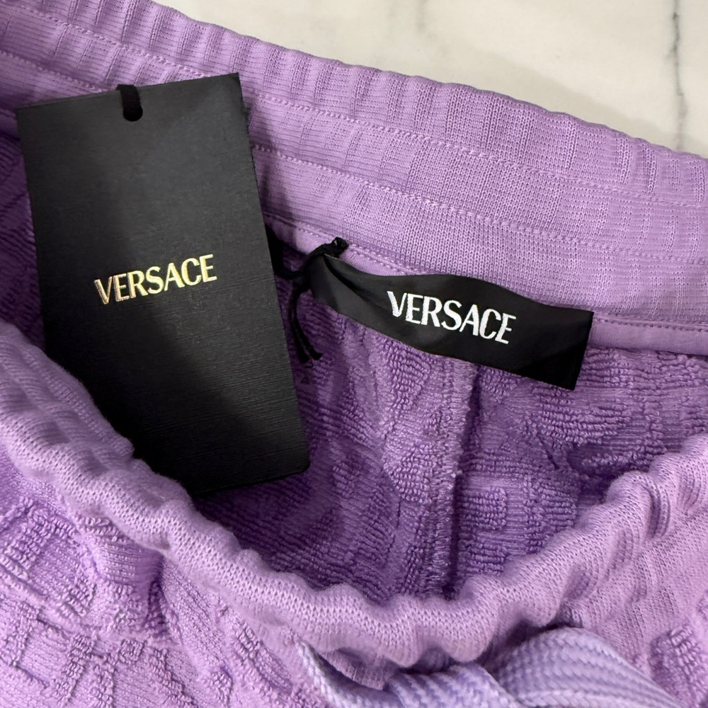 Versace Logo Jacquard Towel Stitched Shorts - Picture 4 of 6